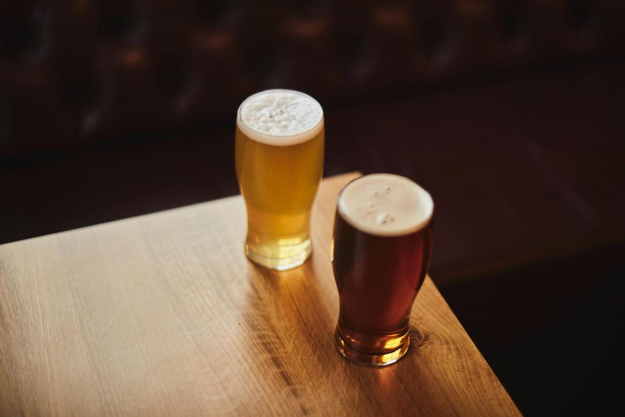 The Lord Grenfell Bed & Breakfast Maidenhead Dış mekan fotoğraf Two pints of beer